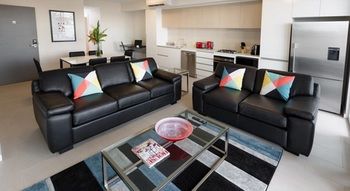 Hamilton Executive Apartments - Accommodation Gladstone 19