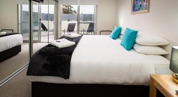 Hamilton Executive Apartments - Accommodation Gladstone 25