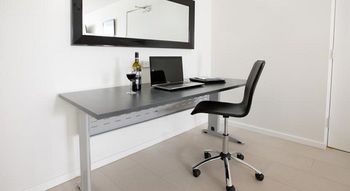 Hamilton Executive Apartments - Accommodation Gladstone 26