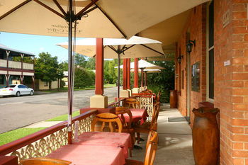 CBC Bed & Breakfast & Cafe - Accommodation Gladstone 0