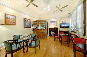 CBC Bed & Breakfast & Cafe - Accommodation Gladstone 16