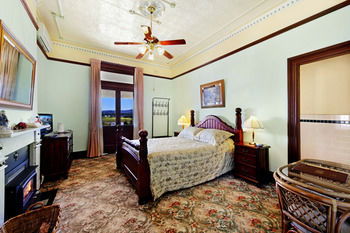 CBC Bed & Breakfast & Cafe - Accommodation Gladstone 24