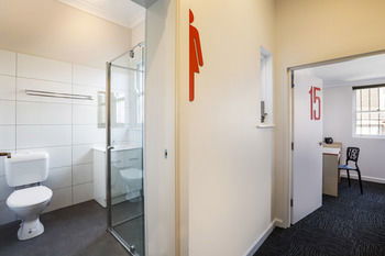 The Granville Hotel - Accommodation Gladstone 10
