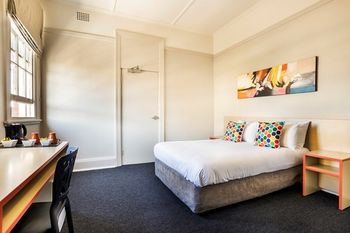 The Granville Hotel - Accommodation Gladstone 26