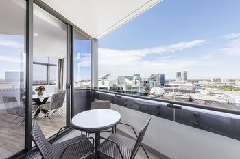 Meriton Serviced Apartments Church Street - Accommodation Gladstone 4