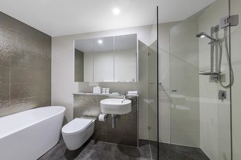 Meriton Serviced Apartments Church Street - Accommodation Gladstone 10