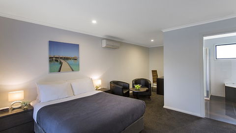 BEST WESTERN Colonial Village Motel - Accommodation Gladstone 3