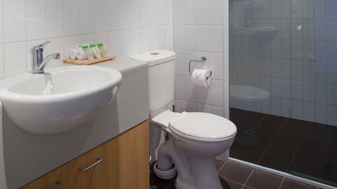 Best Western Plus Ascot Serviced Apartments - Accommodation Gladstone 3