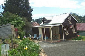 Time Out Retreat - Accommodation Gladstone 0