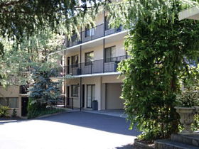 Grosvenor Court Apartments - Accommodation Gladstone 0