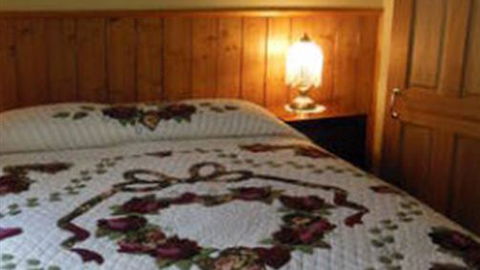 Airleigh-Rose Cottage - Accommodation Gladstone 1