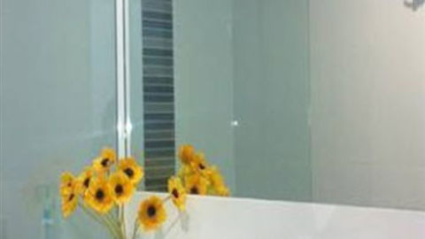 Airleigh-Rose Cottage - Accommodation Gladstone 0