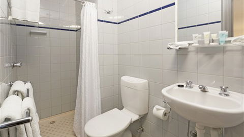 Hotel Causeway - Accommodation Gladstone 4