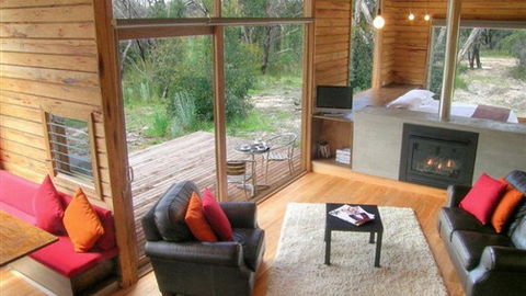 DULC Holiday Cabins - Accommodation Gladstone 2