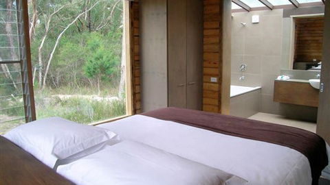 DULC Holiday Cabins - Accommodation Gladstone 3