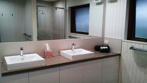 Greenstone Farm - Accommodation Gladstone 5
