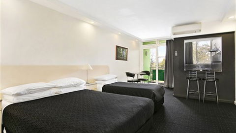 Best Western Melbourne's Princes Park Motor Inn - Accommodation Gladstone 4