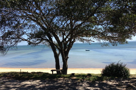 Adams Beach Camping Ground - Accommodation Gladstone 0