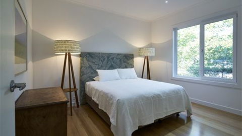 The Cottage At Bolobek - Accommodation Gladstone 4
