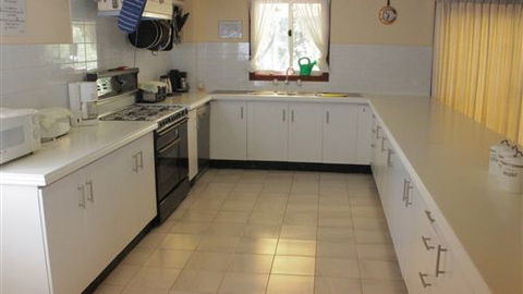 Portillo Ski Lodge - Accommodation Gladstone 2