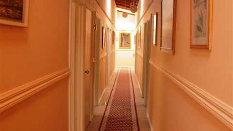 Portillo Ski Lodge - Accommodation Gladstone 1