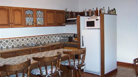 Abaco House - Accommodation Gladstone 3