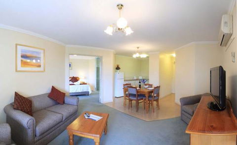 Abbey Beach Resort - Accommodation Gladstone 0