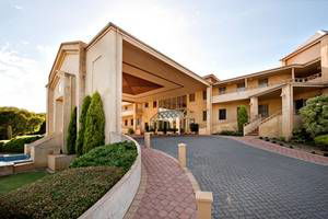 Abbey Beach Resort - Accommodation Gladstone 3
