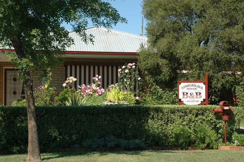 Admurraya House - Accommodation Gladstone 1