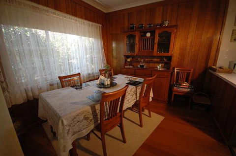 Admurraya House - Accommodation Gladstone 4