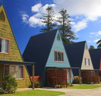 A-Frame Chalets  Mokutu - Accommodation Gladstone