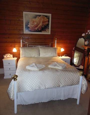 Airleigh Rose Cottage - Accommodation Gladstone 3