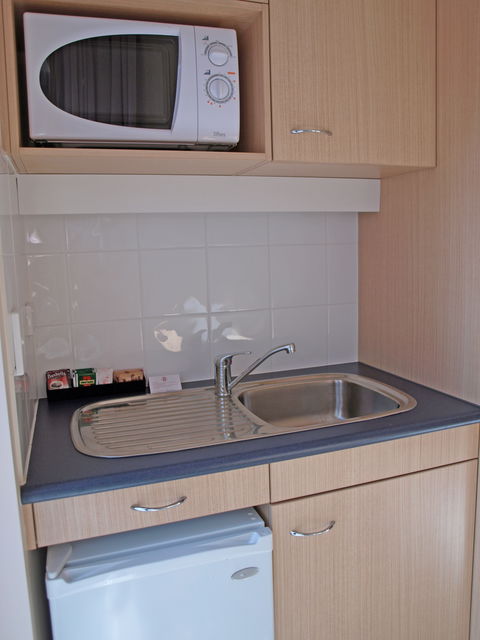 Airolodge International - Accommodation Gladstone 4