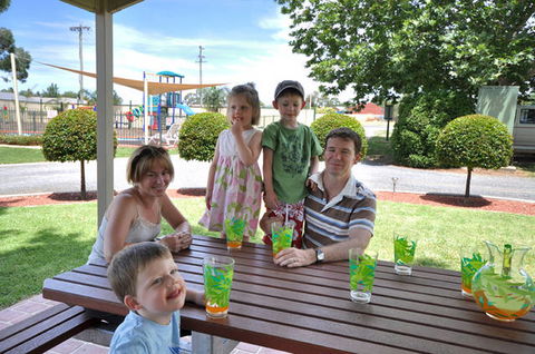 Albury All Seasons Tourist Park - Accommodation Gladstone 2