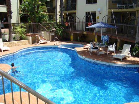 Aussie Resort - Accommodation Gladstone 3