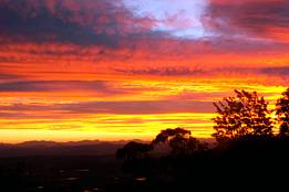 Avocado Sunset Bed & Breakfast - Accommodation Gladstone 7