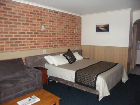 BEST WESTERN Colonial Motor Inn Bairnsdale - Accommodation Gladstone 0