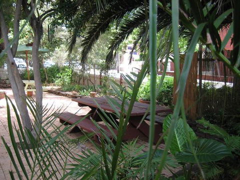Burwood Bed & Breakfast - Accommodation Gladstone 1