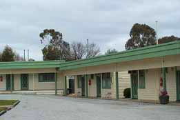 Calder Family Motel - Accommodation Gladstone 0