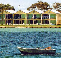 Cetacea Luxury Apartments - Accommodation Gladstone