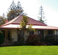 Christian's of Bucks Point - Accommodation Gladstone