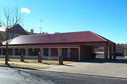 Club Motel - Accommodation Gladstone 4