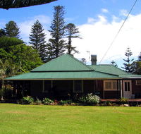 Cobbys of Crystal Pool Holiday Heritage Cottage - Accommodation Gladstone