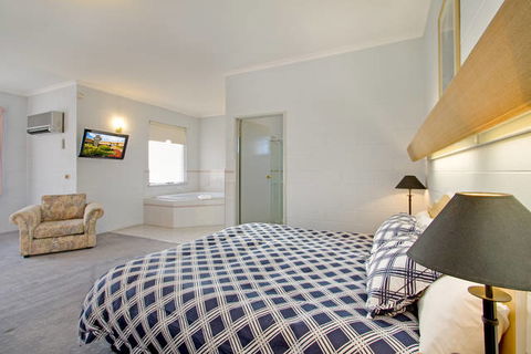 Comfort Inn & Suites King Avenue - Accommodation Gladstone 5