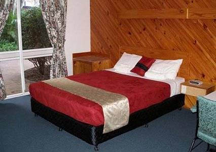 Comfort Inn Bert Hinkler - Accommodation Gladstone 0