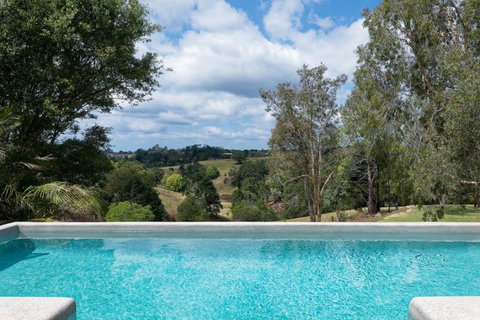 Jacaranda Cottages - Accommodation Gladstone 6