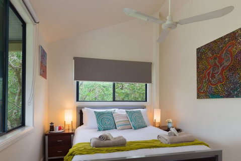 Jacaranda Cottages - Accommodation Gladstone 4
