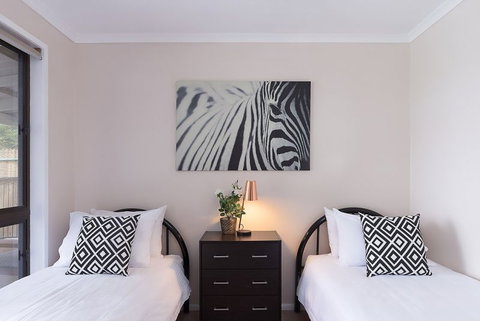 Jacaranda Cottages - Accommodation Gladstone 13