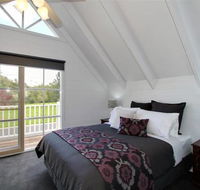 Creek Cottage Bed  Breakfast - Accommodation Gladstone