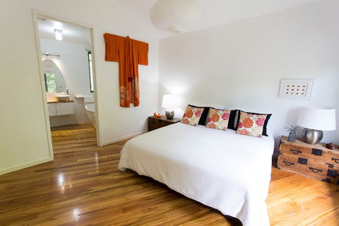 Dalrymples Guest Cottages - Accommodation Gladstone 6